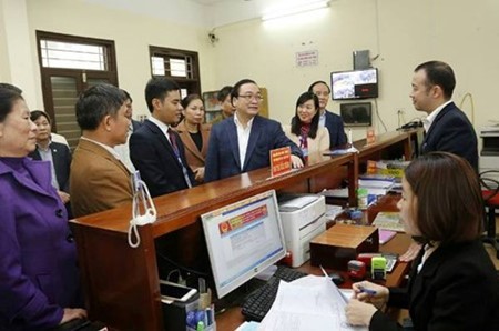 Hanoi’s Party chief asks Son Tay town to attract more investment - ảnh 1